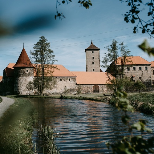 Filmové hrady a zámky