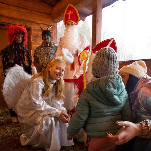 Mikuláš, čert a anděl