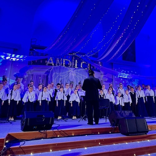 Pěvecký sbor Andílci a cimbálová muzika Milana Broučka