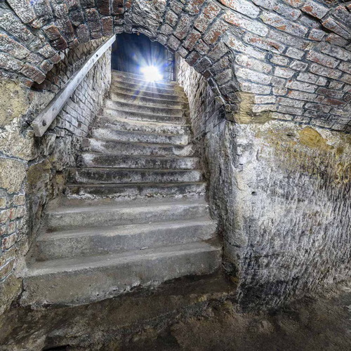 Podzemí za svitu baterek