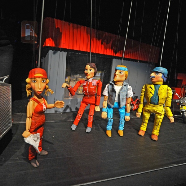 Tři siláci na silnici